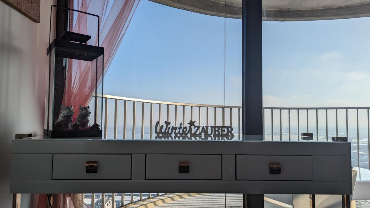 Sky-romantic-room